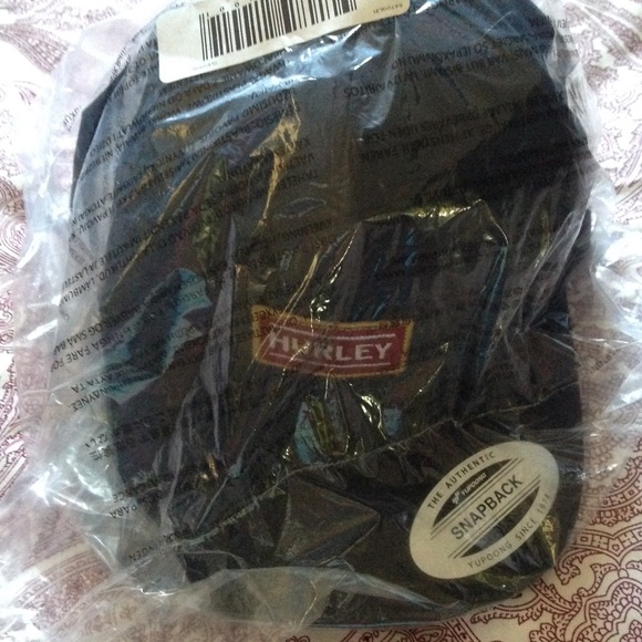 NWT Men's Hurley Local Snapback Hat - Picture 3 of 6